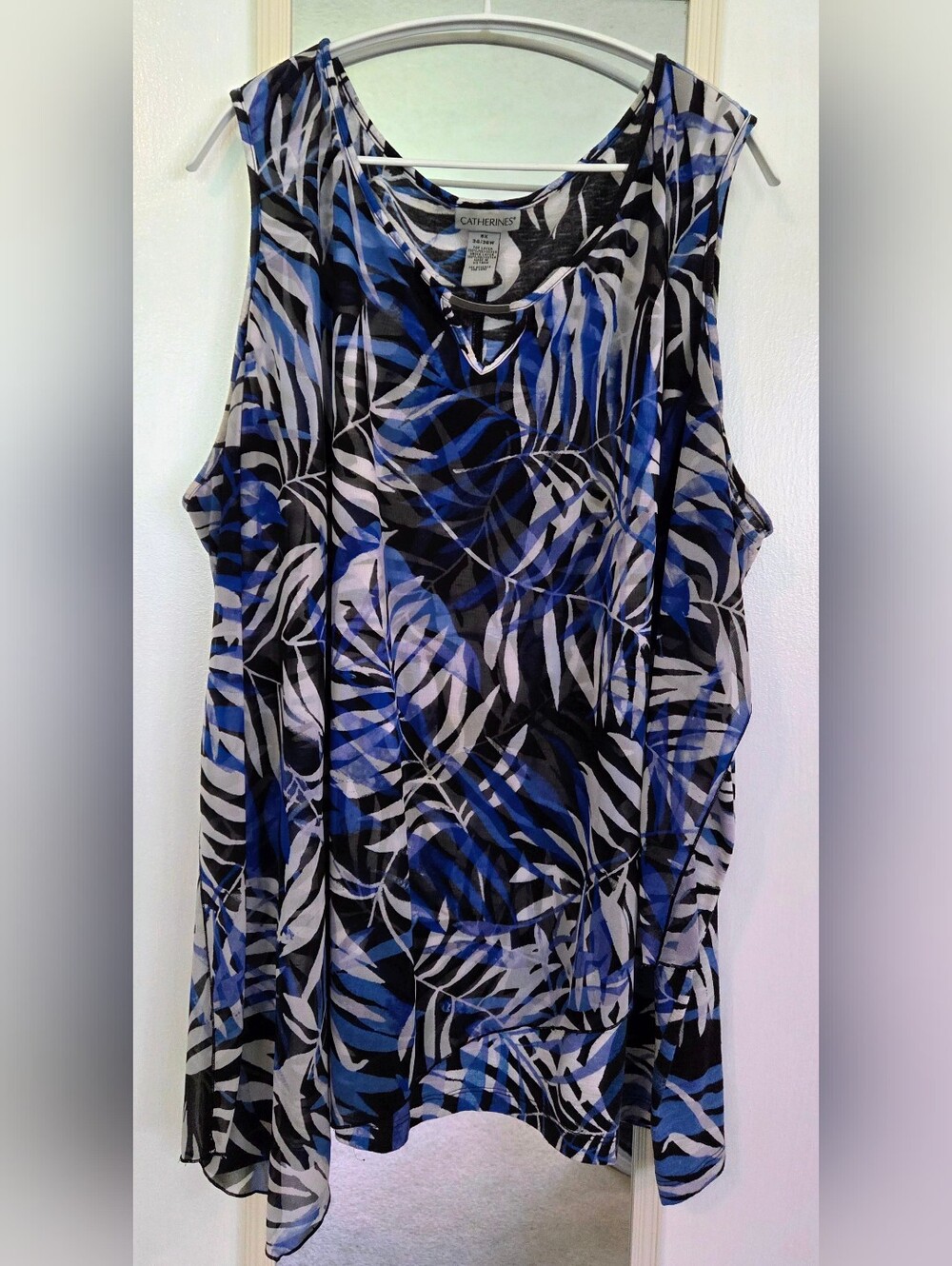 Catherines Plus Size 5x Blue, Black & White Leaf-Print Sleeveless Tank